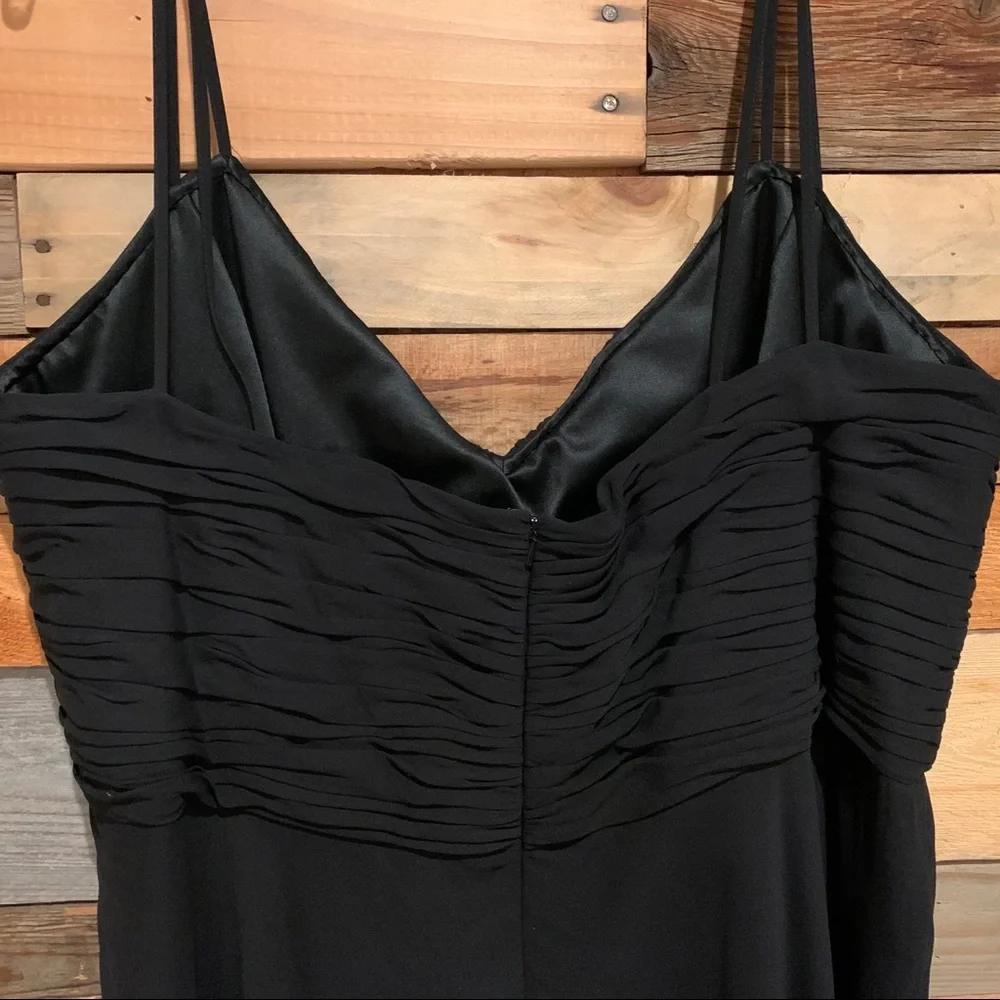 Carmen Marc Valvo Black Formal Knee Length Spaghetti Strap Gown - Plus Size - Picture 9 of 12